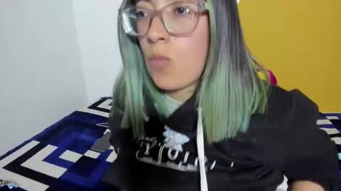 Waningrose  Lu online show from 30, 11, 2025