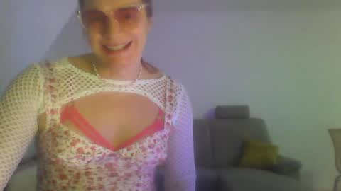 Snapshot of wannafeelitall chatting on 2, 12, 2024 Emilia inst  online show from 2, 12, 2024