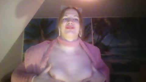 Snapshot of wannafeelitall chatting on 1, 1, 2025 Emilia inst  online show from 1, 1, 2025