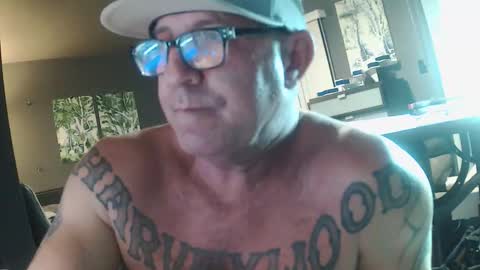 inittogetitin online show from 5, 12, 2025