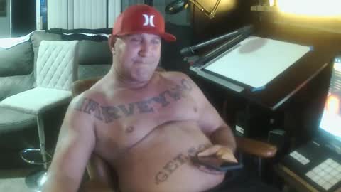 Snapshot of wantitbutyoucanthaveit chatting on 7, 3, 2026 inittogetitin online show from 7, 3, 2026