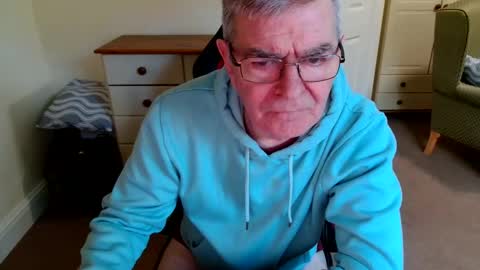 Snapshot of wanttobefree22 chatting on 25, 10, 2025 wanttobefree22 online show from 25, 10, 2025