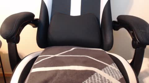Suck daddys cock online show from 10, 12, 2024
