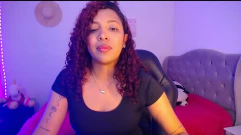 Snapshot of warisgoddes chatting on 19, 9, 2025 EMILY online show from 19, 9, 2025