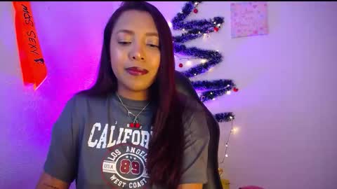 Snapshot of warisgoddes chatting on 3, 12, 2025 EMILY online show from 3, 12, 2025