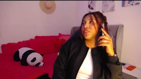 Snapshot of warisgoddes chatting on 22, 12, 2025 EMILY online show from 22, 12, 2025