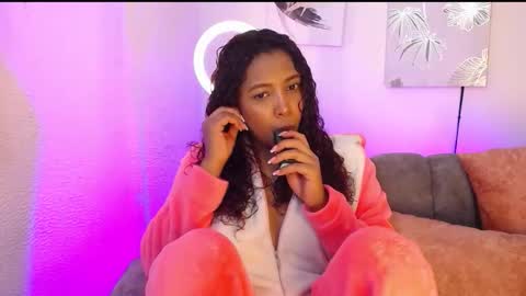 Snapshot of warisgoddes chatting on 6, 2, 2026 EMILY online show from 6, 2, 2026