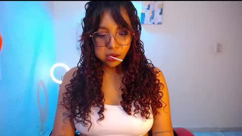 Snapshot of warisgoddes chatting on 22, 3, 2026 EMILY online show from 22, 3, 2026