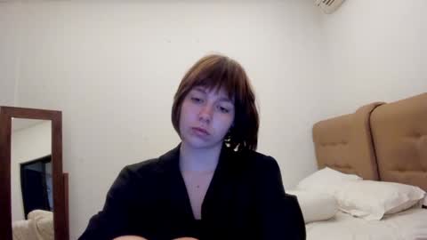 Snapshot of warm_june chatting on 3, 2, 2025 June online show from 3, 2, 2025