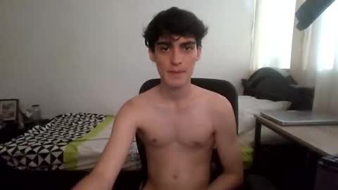 Snapshot of warrenblushfire chatting on 21, 10, 2025  W A R R E N B L U S H F I R E online show from 21, 10, 2025