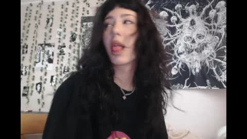 Mina online show from 22, 4, 2026