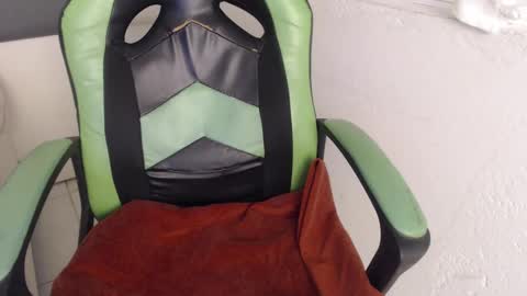 Trixie 3 online show from 14, 9, 2025