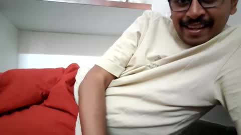 Snapshot of wearcondom chatting on 1, 11, 2025 sexyguy online show from 1, 11, 2025