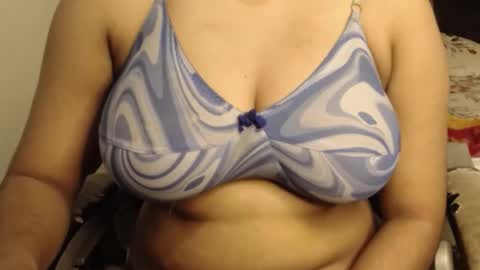 mina online show from 4, 12, 2025