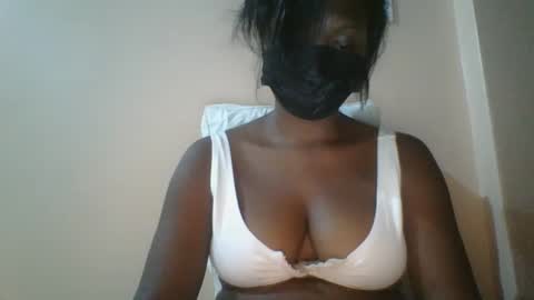 Snapshot of wednesday_mn chatting on 5, 1, 2026 wednesday_mn online show from 5, 1, 2026