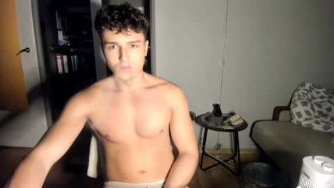 wee_willy_winky online show from 24, 6, 2026