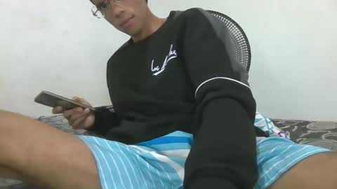 Snapshot of weedysmoky chatting on 19, 12, 2025 weedysmoky online show from 19, 12, 2025