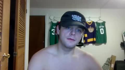 Snapshot of weenskir chatting on 10, 4, 2026 weenskir online show from 10, 4, 2026