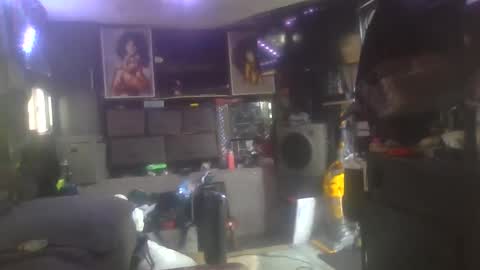 Snapshot of wellsparked chatting on 15, 11, 2025 wellsparked online show from 15, 11, 2025