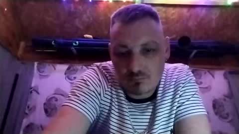 Snapshot of welshdragon37 chatting on 18, 12, 2025 Welshdragon37 online show from 18, 12, 2025