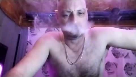 Snapshot of welshdragon37 chatting on 21, 12, 2025 Welshdragon37 online show from 21, 12, 2025