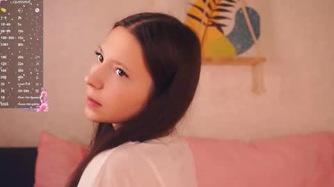 Nora online show from 28, 10, 2025