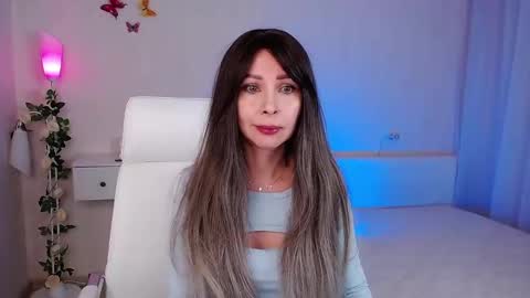 Wendi Foster online show from 17, 2, 2025