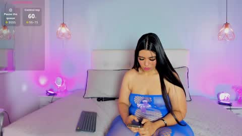 Snapshot of wendolyn_orange69_ chatting on 25, 5, 2026 Wendolyn online show from 25, 5, 2026