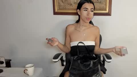 Wendy Marshall  online show from 7, 2, 2026