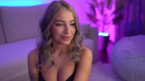 Snapshot of wendykaraa chatting on 22, 2, 2025 Wendy online show from 22, 2, 2025