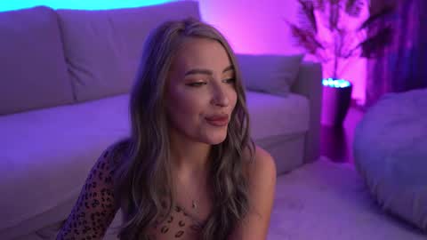 Snapshot of wendykaraa chatting on 23, 2, 2025 Wendy online show from 23, 2, 2025