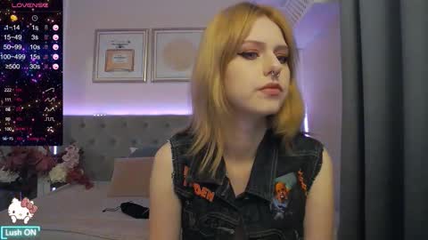 Snapshot of wendymay chatting on 30, 9, 2025 Wendy online show from 30, 9, 2025