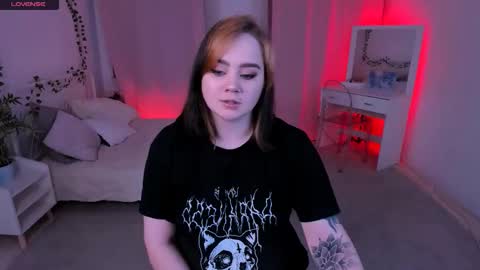 Snapshot of wendyycandy chatting on 3, 11, 2025 wendyycandy online show from 3, 11, 2025