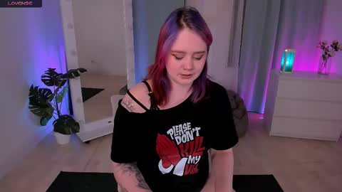 Snapshot of wendyycandy chatting on 3, 2, 2026 wendyycandy online show from 3, 2, 2026