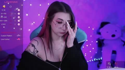 little girl who is always rightLisa online show from 10, 12, 2024