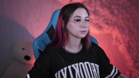 little girl who is always rightLisa online show from 14, 12, 2024