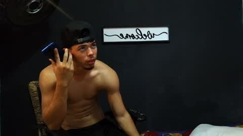 wesley_77 online show from 20, 5, 2026