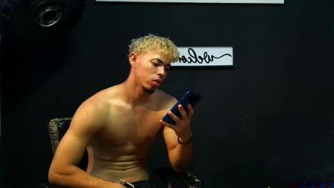 wesley_77 online show from 23, 5, 2026