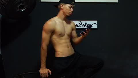 wesley_77 online show from 28, 5, 2026