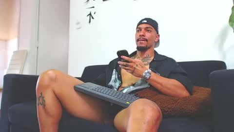 Wesley Rogger online show from 6, 12, 2024