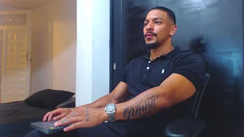 Wesley Rogger online show from 5, 10, 2025