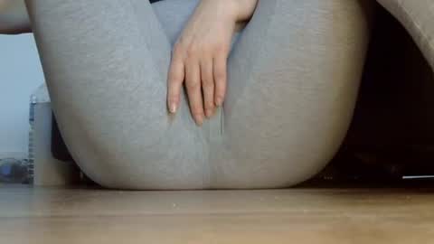 wet_pants2022 online show from 1, 12, 2025