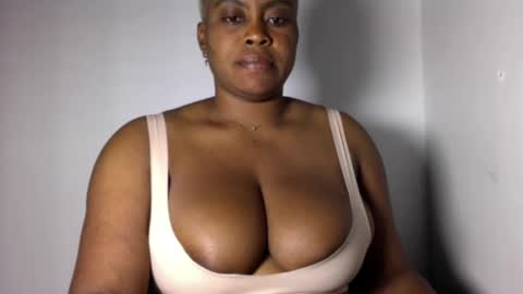 Snapshot of wet_pussyy24 chatting on 10, 12, 2024 lily online show from 10, 12, 2024