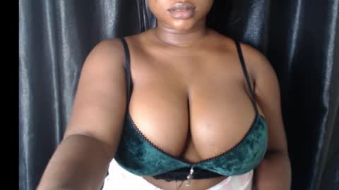 Snapshot of wet_xxpussy55 chatting on 22, 2, 2026 Sonia online show from 22, 2, 2026