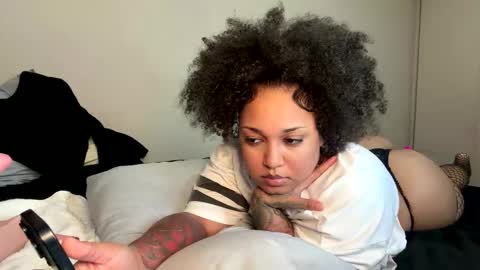 SheSquirts online show from 5, 3, 2026