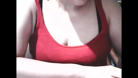 Snapshot of wethornypussy4u chatting on 4, 10, 2025 wethornypussy4u online show from 4, 10, 2025