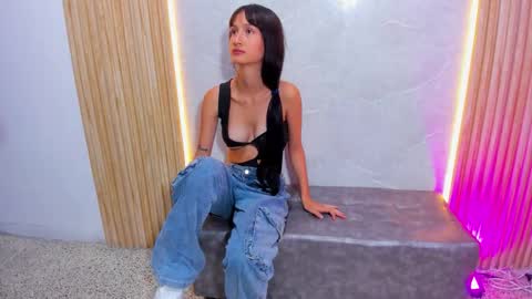 Snapshot of wetnwicked_ chatting on 5, 3, 2026 wetnwicked_ online show from 5, 3, 2026