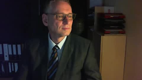 Snapshot of wetsuitedman chatting on 30, 12, 2024 Franz online show from 30, 12, 2024