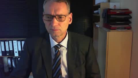 Snapshot of wetsuitedman chatting on 4, 1, 2025 Franz online show from 4, 1, 2025