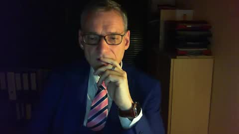 Snapshot of wetsuitedman chatting on 18, 1, 2025 Franz online show from 18, 1, 2025